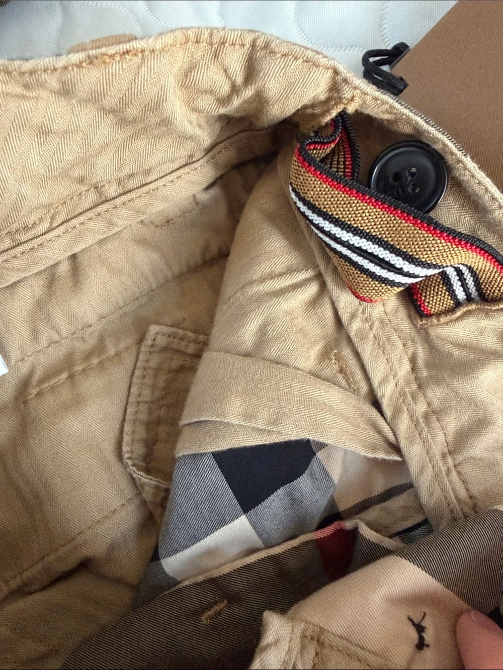 Burberry Kids Tan Black Red Check Short Set Size 3Y
